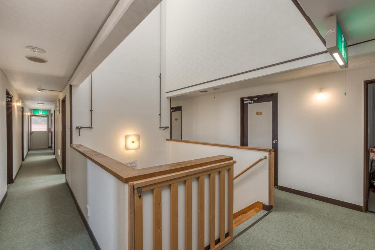 温泉ゲストハウス やすもり 本館 Hachimantai  Exterior photo